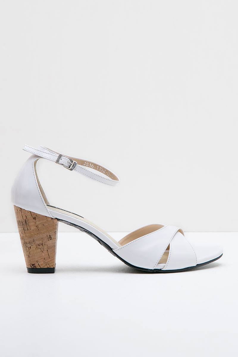 Nellie Juliar Shoes White