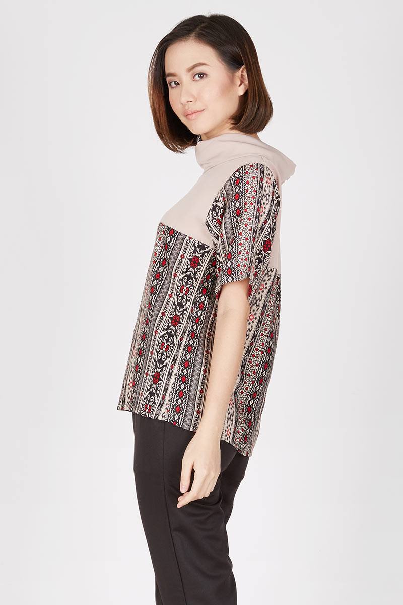 Roll High Neck Blouse in Brown