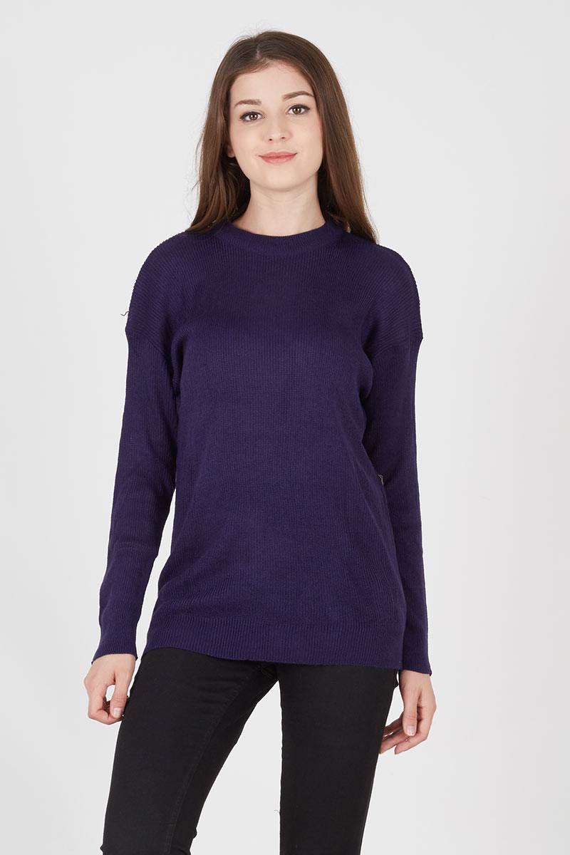 NAYLA LOOSE SWEATER IN NAVY