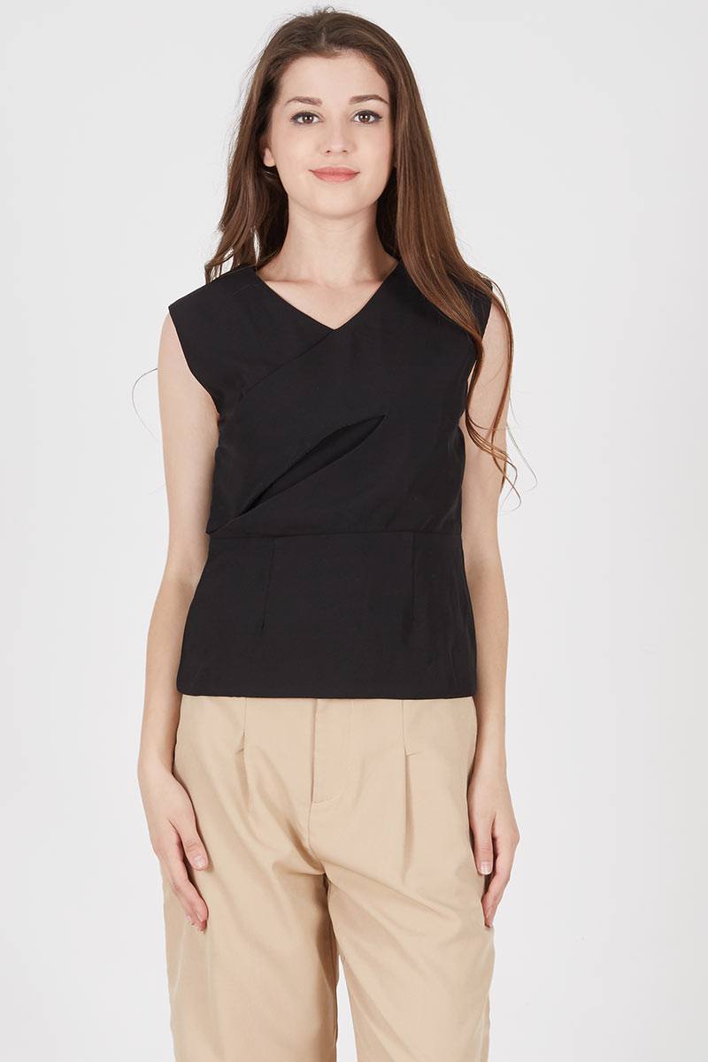 CUT OUT SLEEVELESS BLOUSE