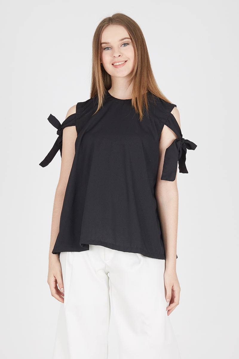 Sleeveless Knot Side Top