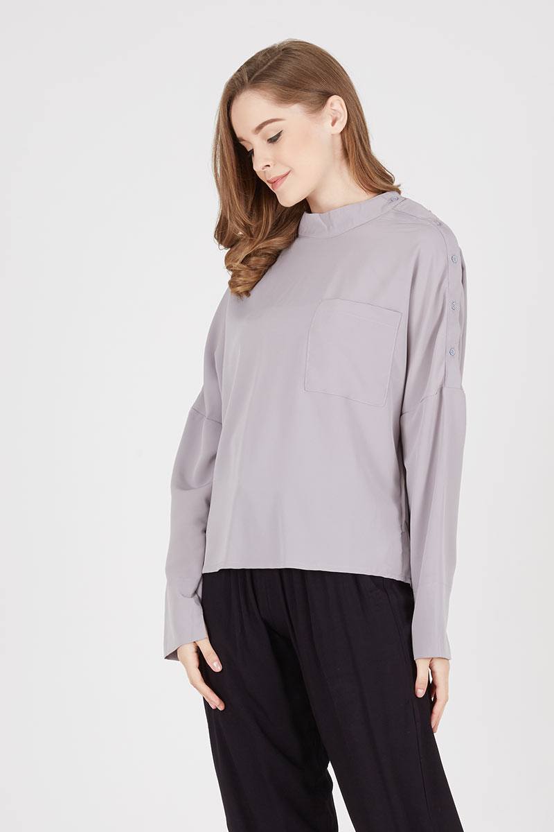 Giulia Soft Flowy Shirt In Grey