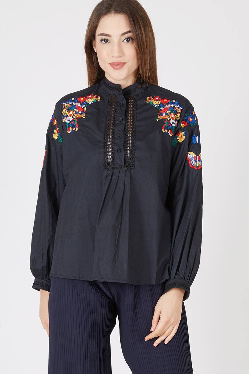 Catherine Embroidery Poplin Top In Black