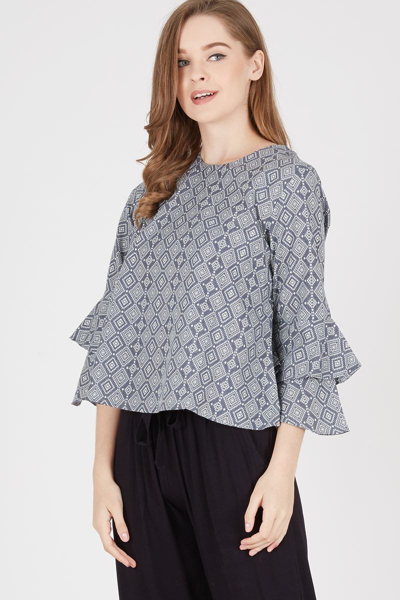 Shannon Stylish Blouse In Navy