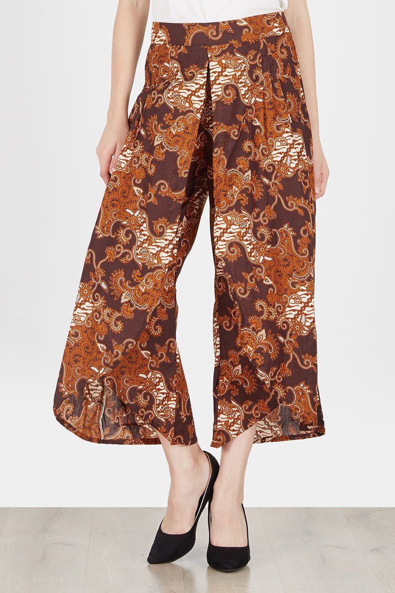 RVAB24 Alia Batik Pants in Brown