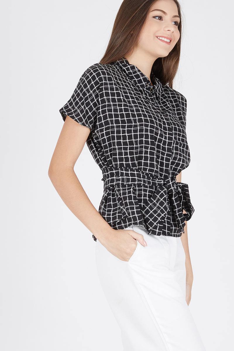 Checkered shirt wih fabric belt black