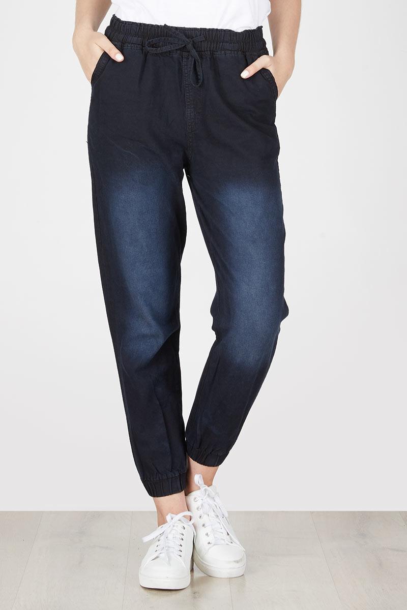 TURE Francis Jogger in Blue Black