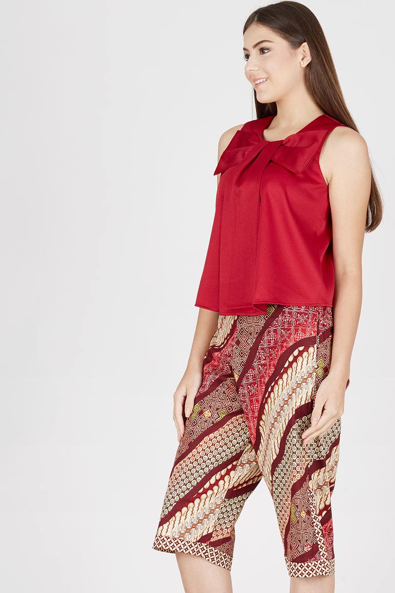 ANISSA SET TOP and PANTS IN RED