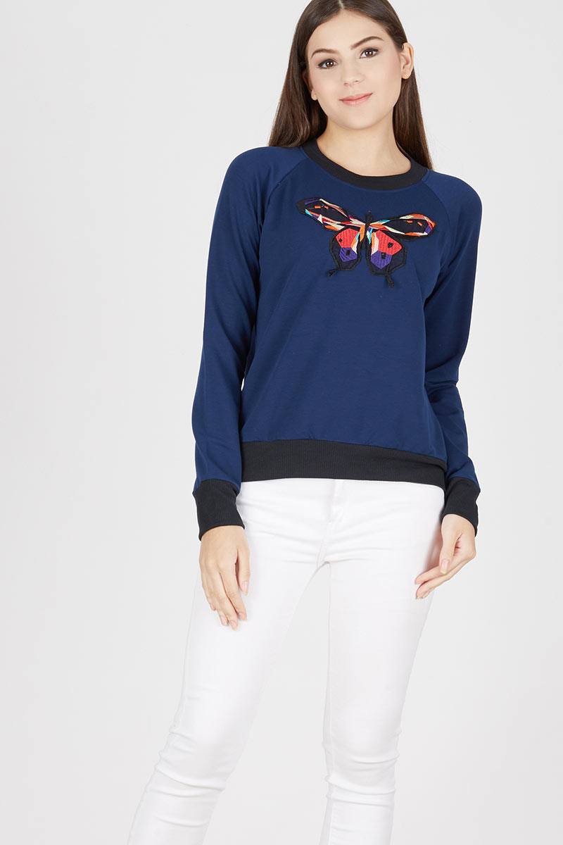 Winny Embroidery Top In Navy