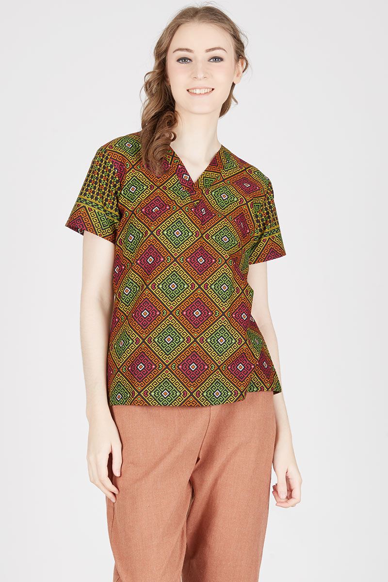 Colory Tribal Top