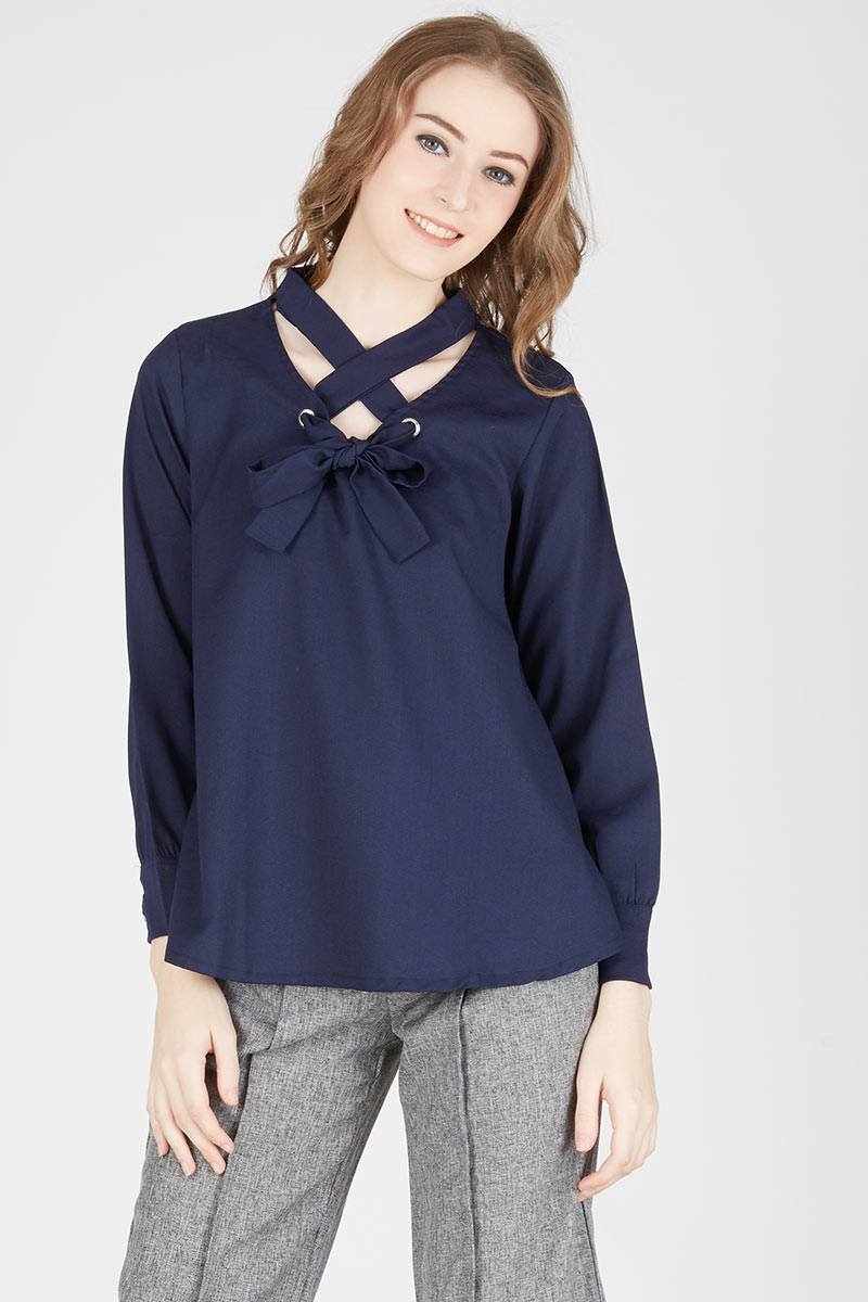 Pollie Blouse in Navy