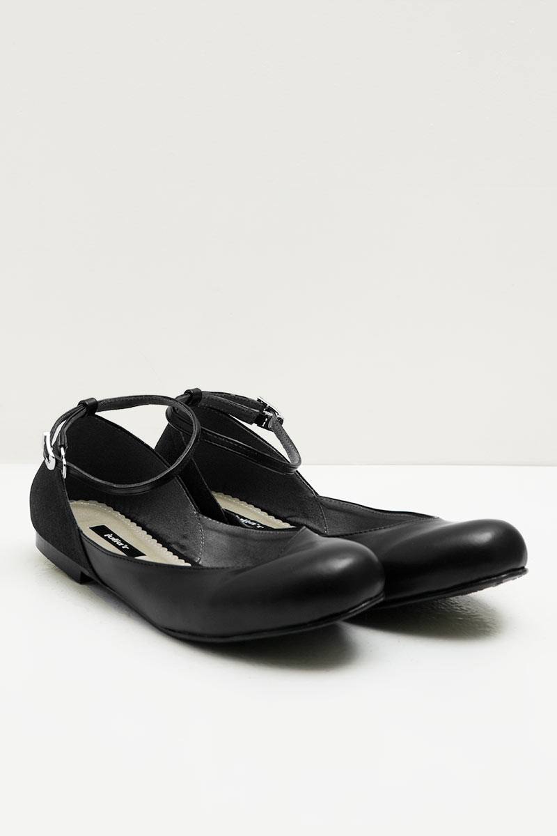 Aretha Juliar Shoes Black