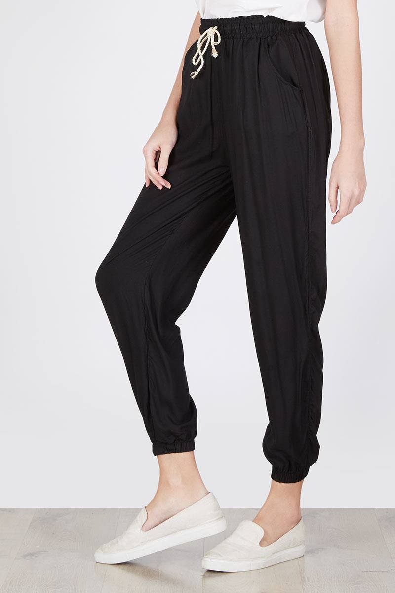 JOGGER RAYON IN BLACK