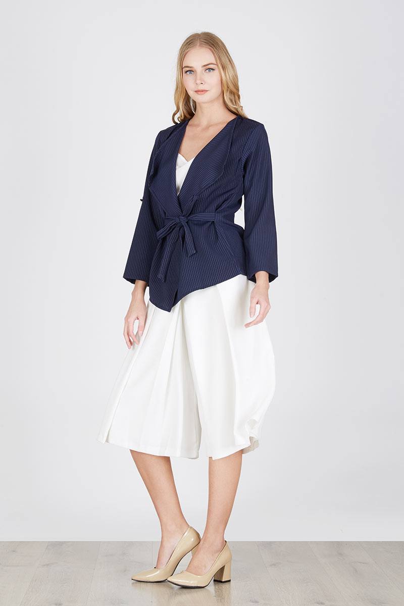 Veronika outer In Navy