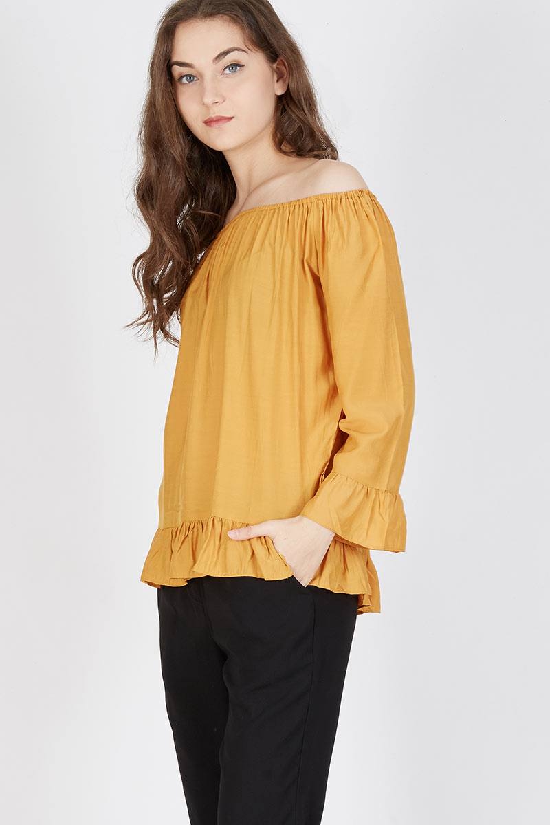 jenner blouse In Yellow