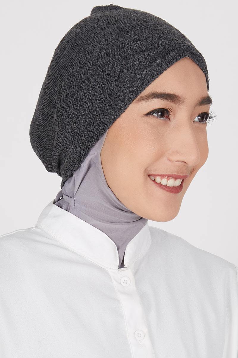 Salwa Cover Head Knit In Dark Gray