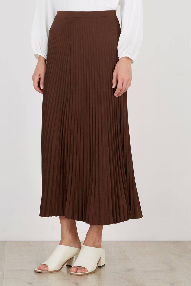Basic Pleated Skirt Brown