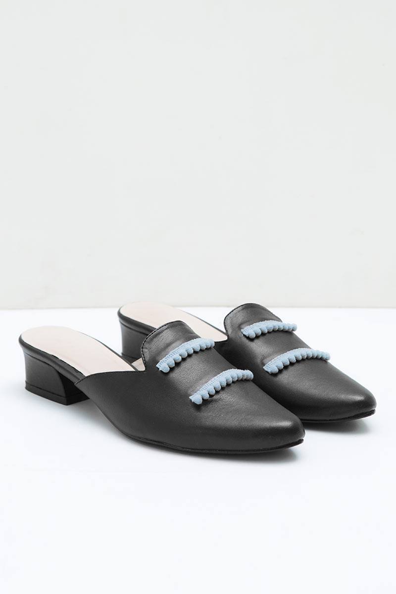 Florence Mules Sandals in Black Grey