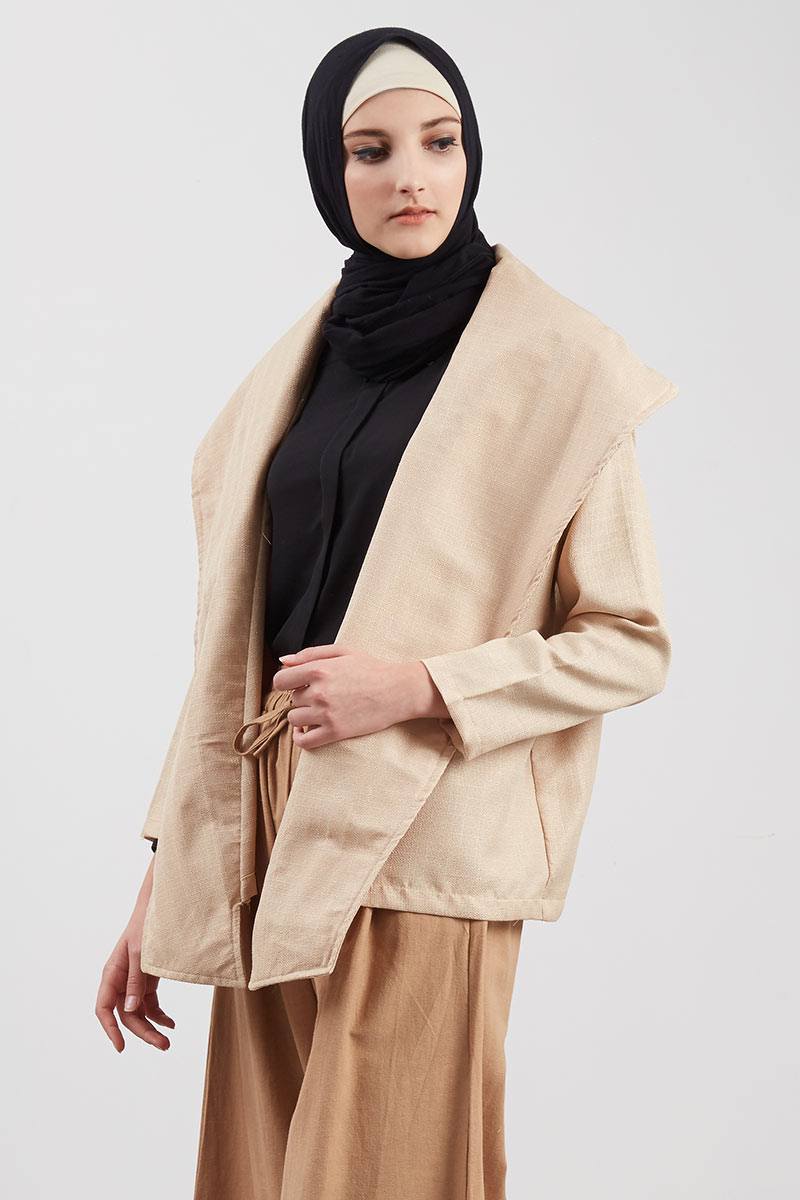 Silvia Outer In Brown