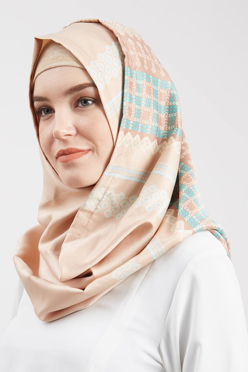 Exclusive For Hijabenka - Aathifa Hijab Instant Brown