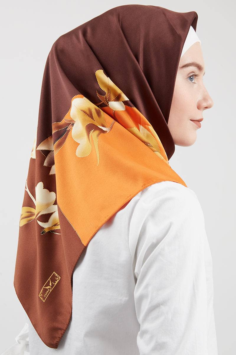 Idrissi Square Hijab Orange