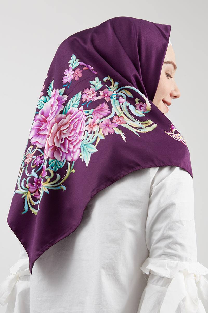 Lamis Square Hijab Purple