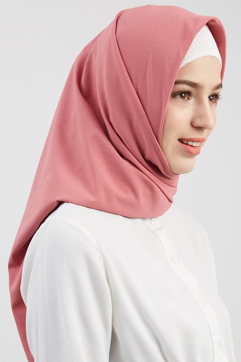 Byna Hijab Plum B