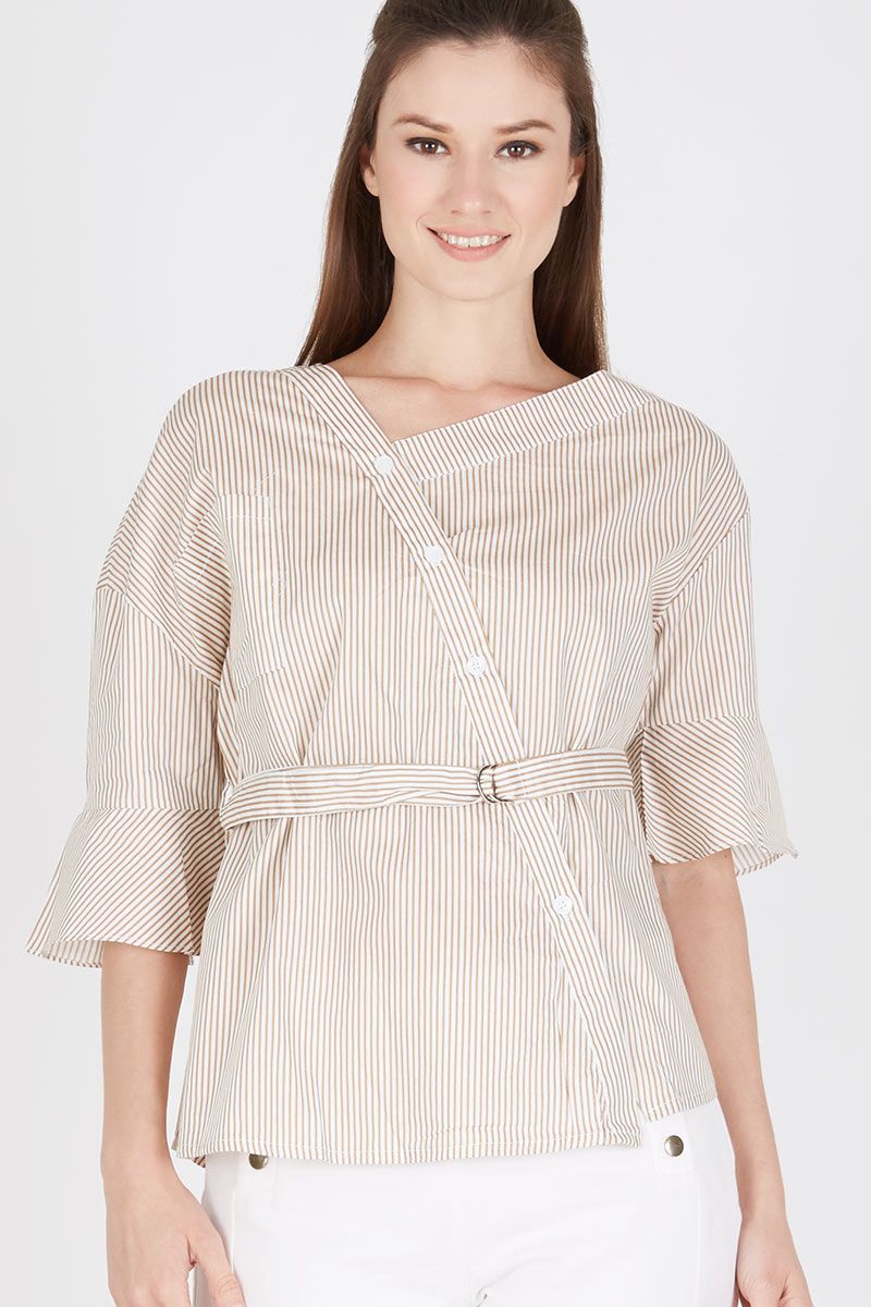 sell irav top in beige blouse berrybenka sell irav top in beige blouse berrybenka