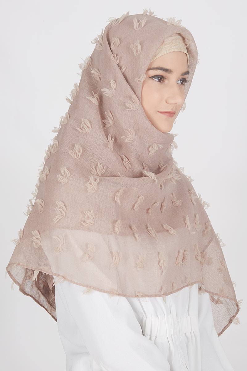 Warna Hijab Ruby - Voal Motif
