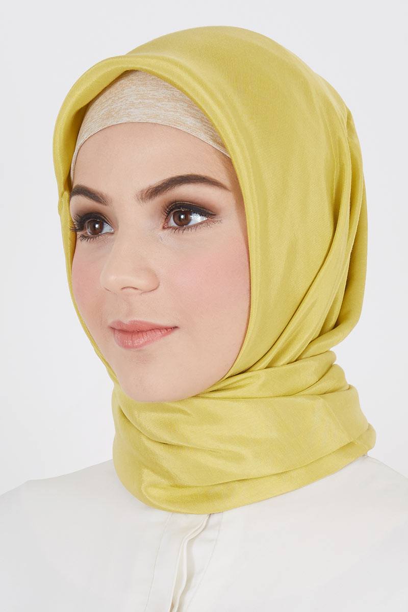 Hijab Warna Mustard  Art Wallpaper