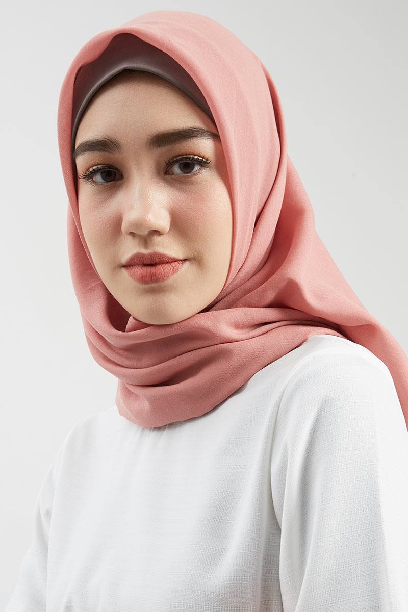Warna Jilbab Untuk Baju Warna Salem