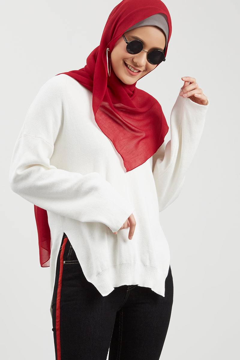 Sell Bolly Oversized Sweater White Outerwear  Hijabenka.com