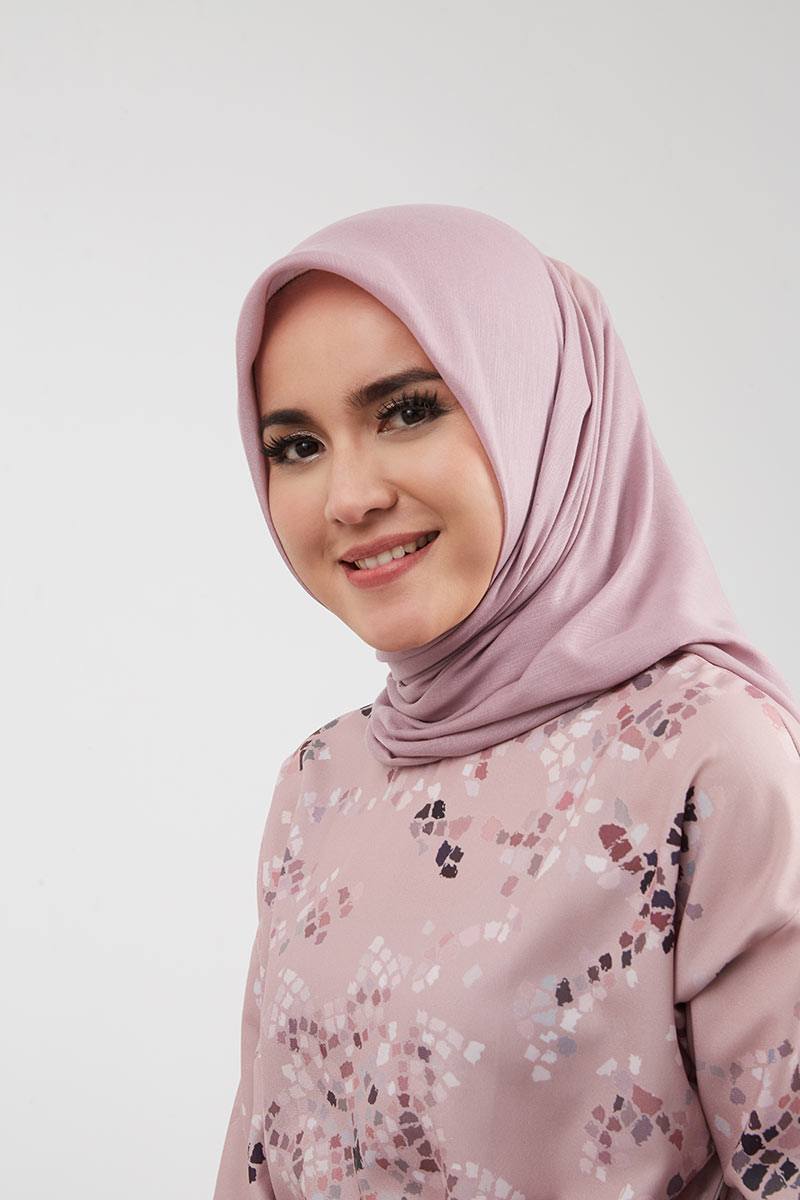 Sell Voal Silk Plum Premium hijab Hijabenka com